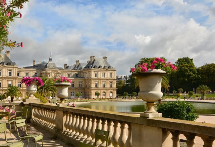 Jardins-du-Luxembourg-Paris-The 10 Most Beautiful Walks to Explore Paris with Family