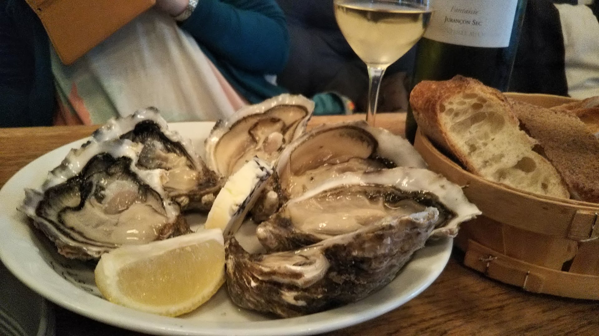 パリの海鮮の食べ方