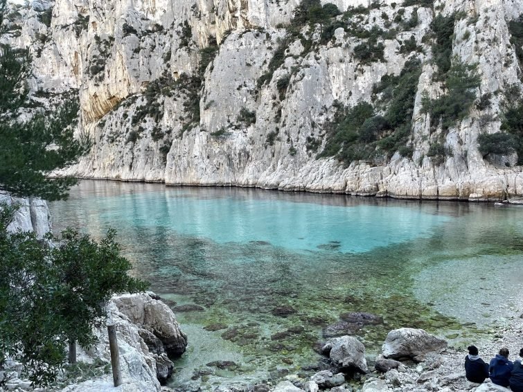 来自 Col de la Gardiole 的 Calanque d'En-Vau