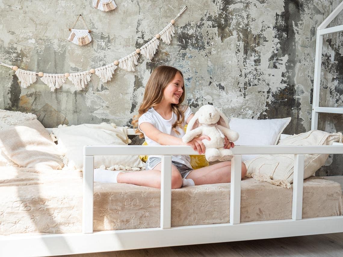 BUSYWOOD-Montessori-Frame-Bed-with-Fence-in-Playroom