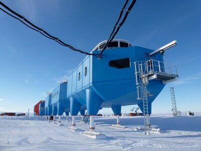 Halley_VI_Antarctic_Research_Station_-_Science_modules Fun Facts About Antarctica for Kids