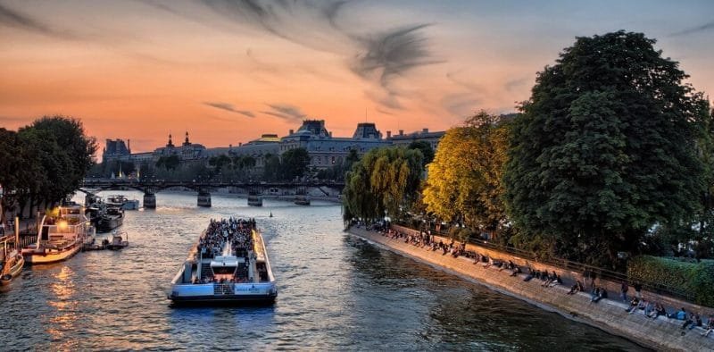 Cruise on the Seine in Paris 巴黎塞纳河游船